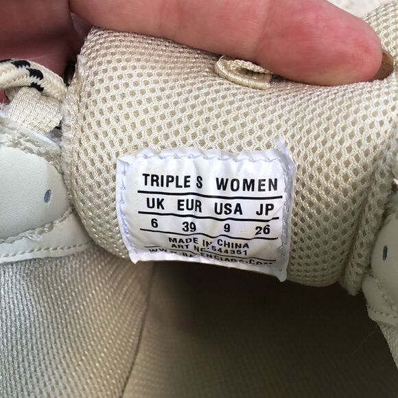 Balenciaga Triple S - Picture 8 of 10